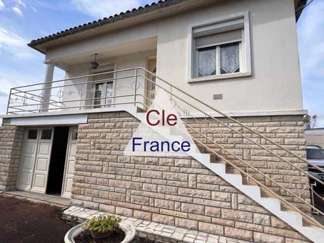 σπίτι σε Ruelle-sur-Touvre, Nouvelle-Aquitaine 12300383