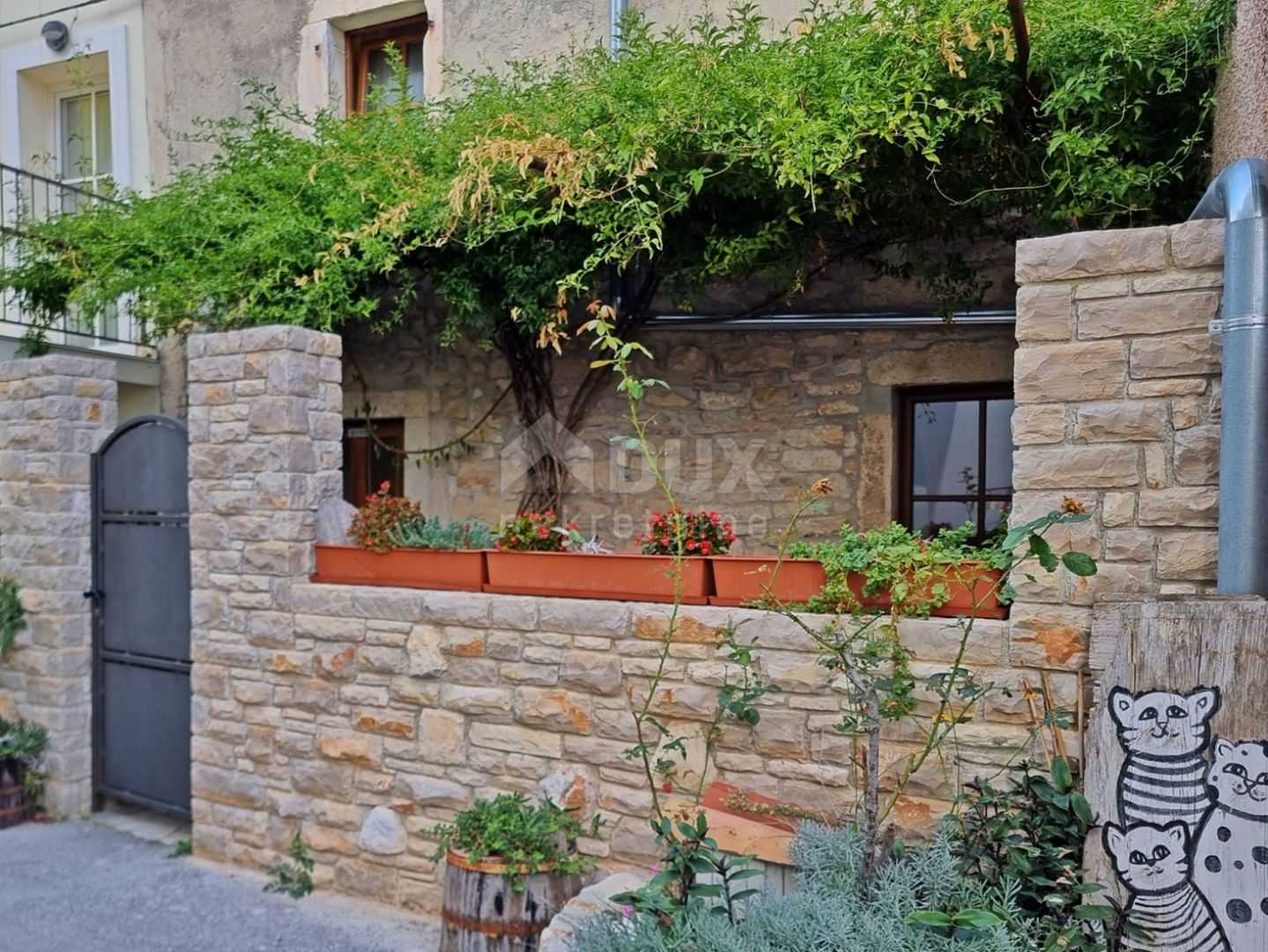 casa en Premantura, Istria County 12300824