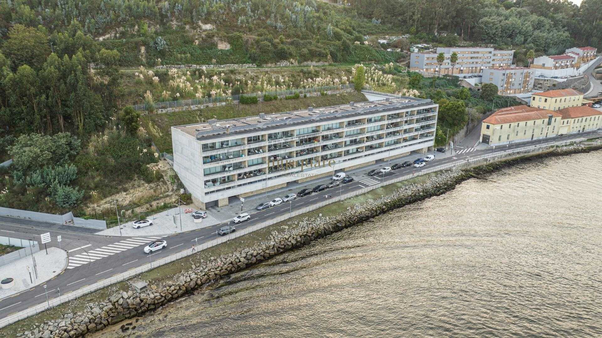 Condominium in Vila Nova de Gaia, Porto 12301039