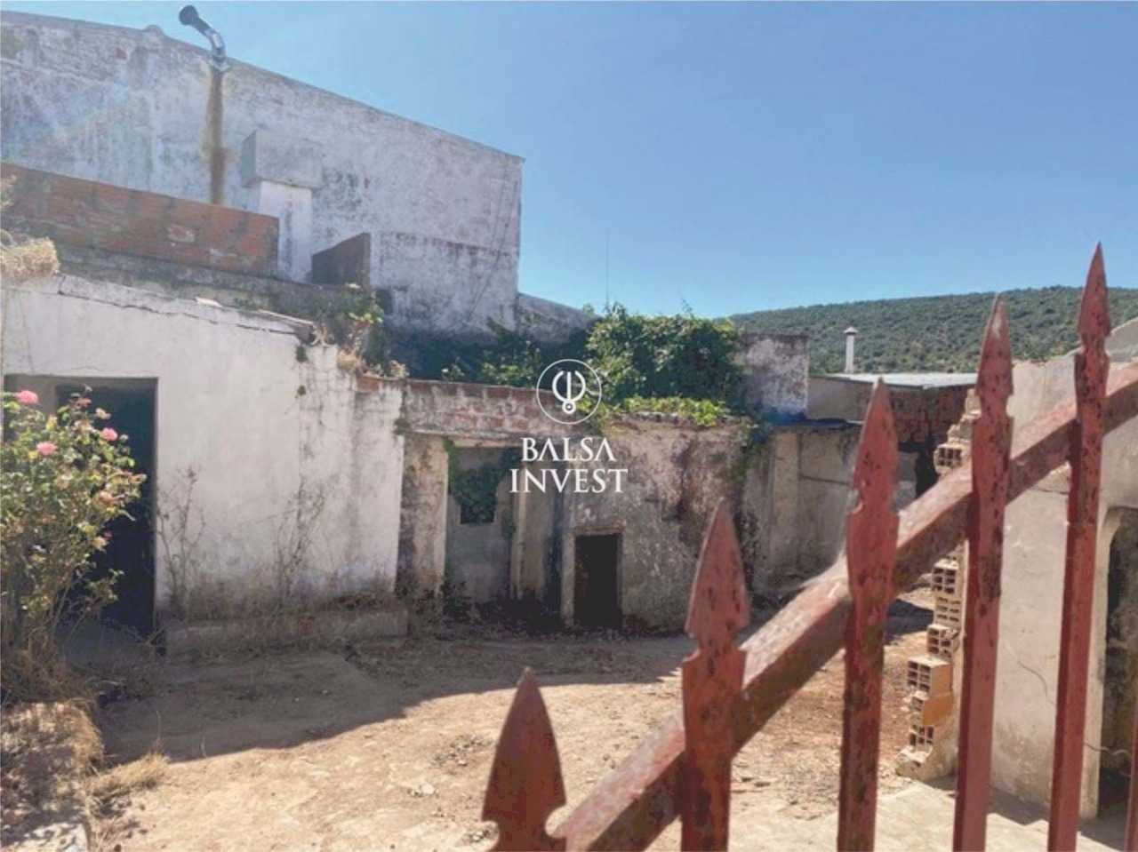 House in Salir, Faro District 12301353