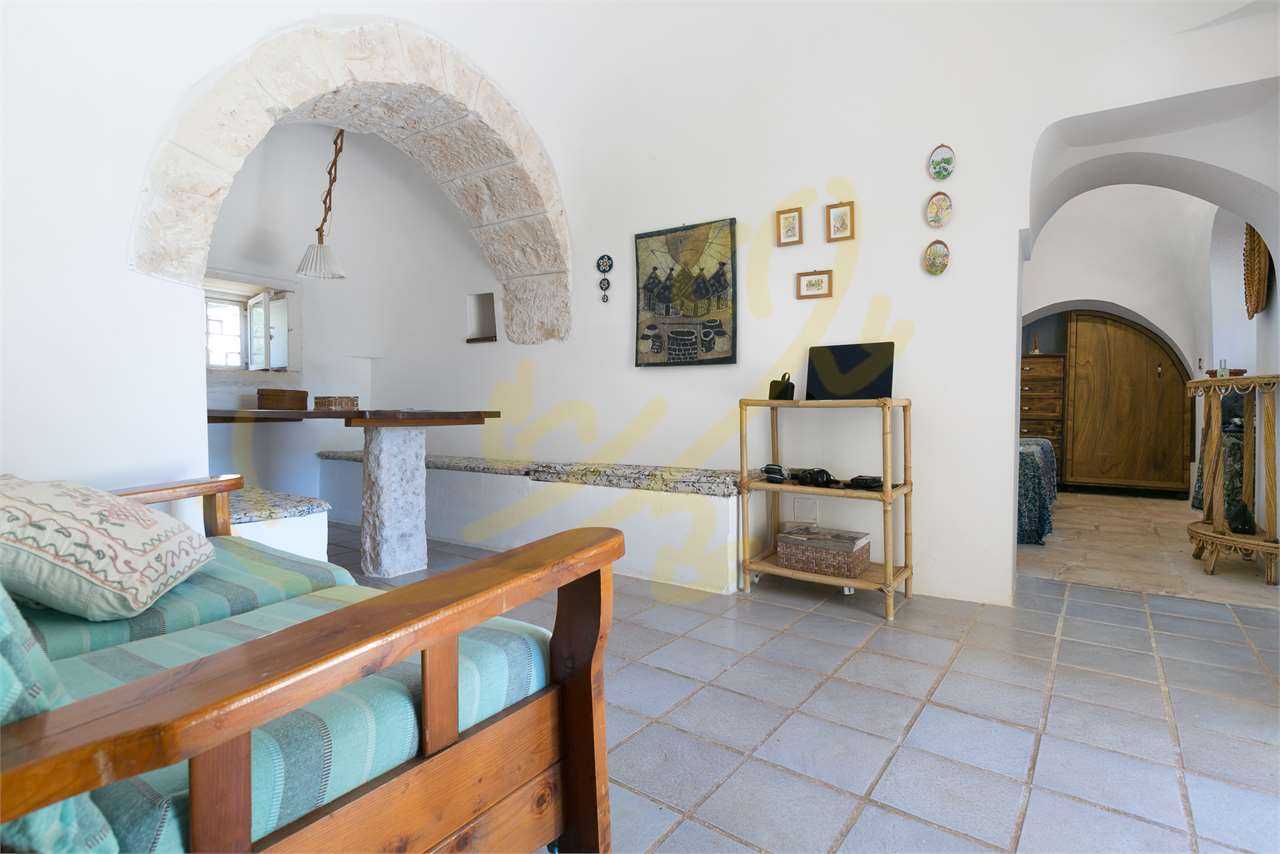 Rumah di Ceglie Messapica, Apulia 12302596