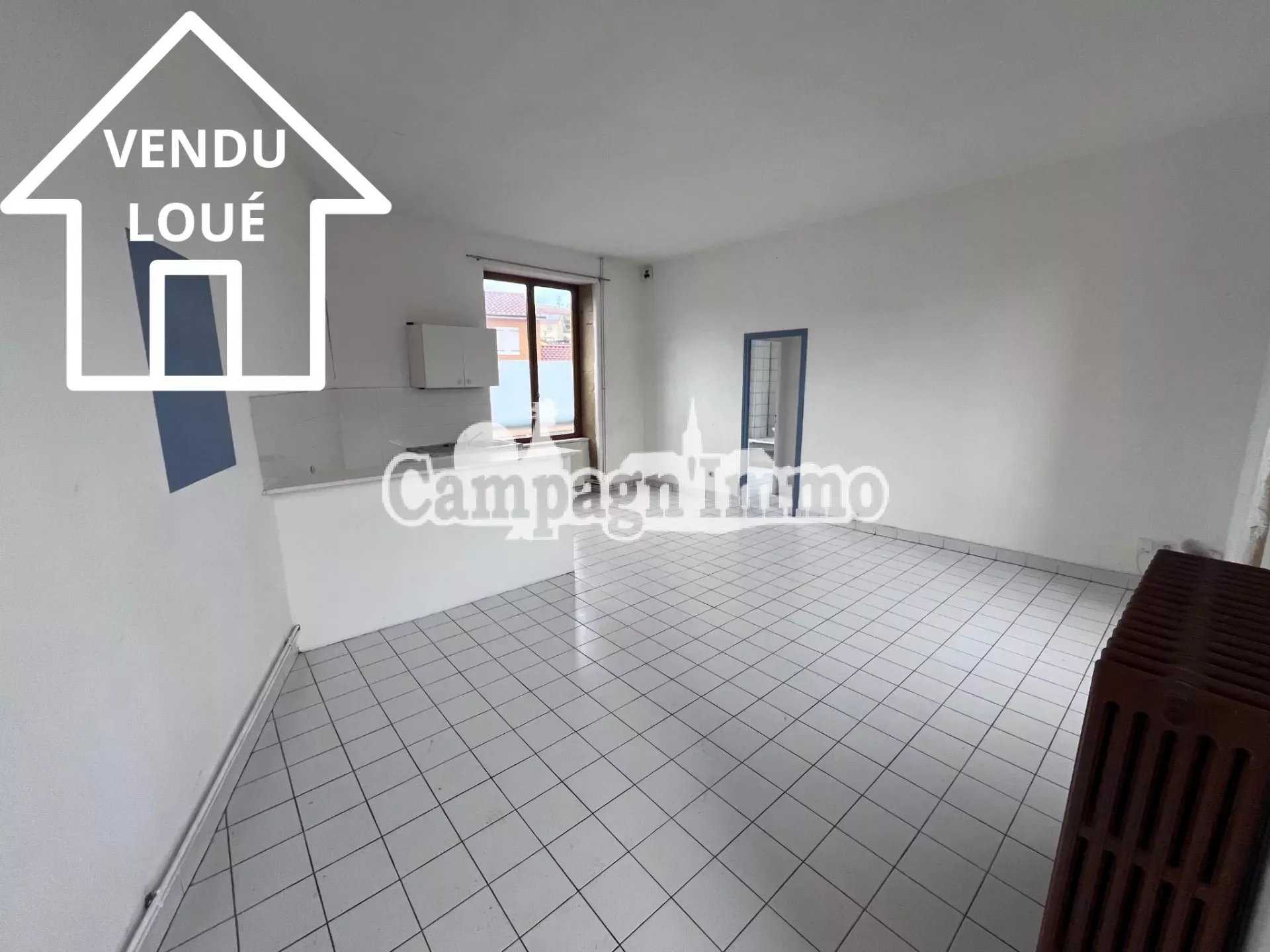Condominium in Pontcharra-sur-Turdine, Auvergne-Rhone-Alpes 12303055