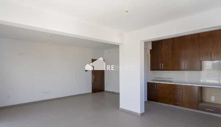公寓 在 Livadia, Larnaka 12303317