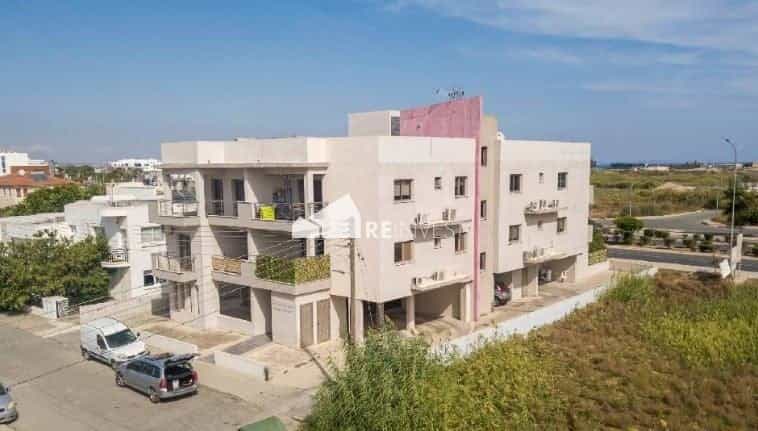 Condominium dans Livadia, Larnaka 12303317
