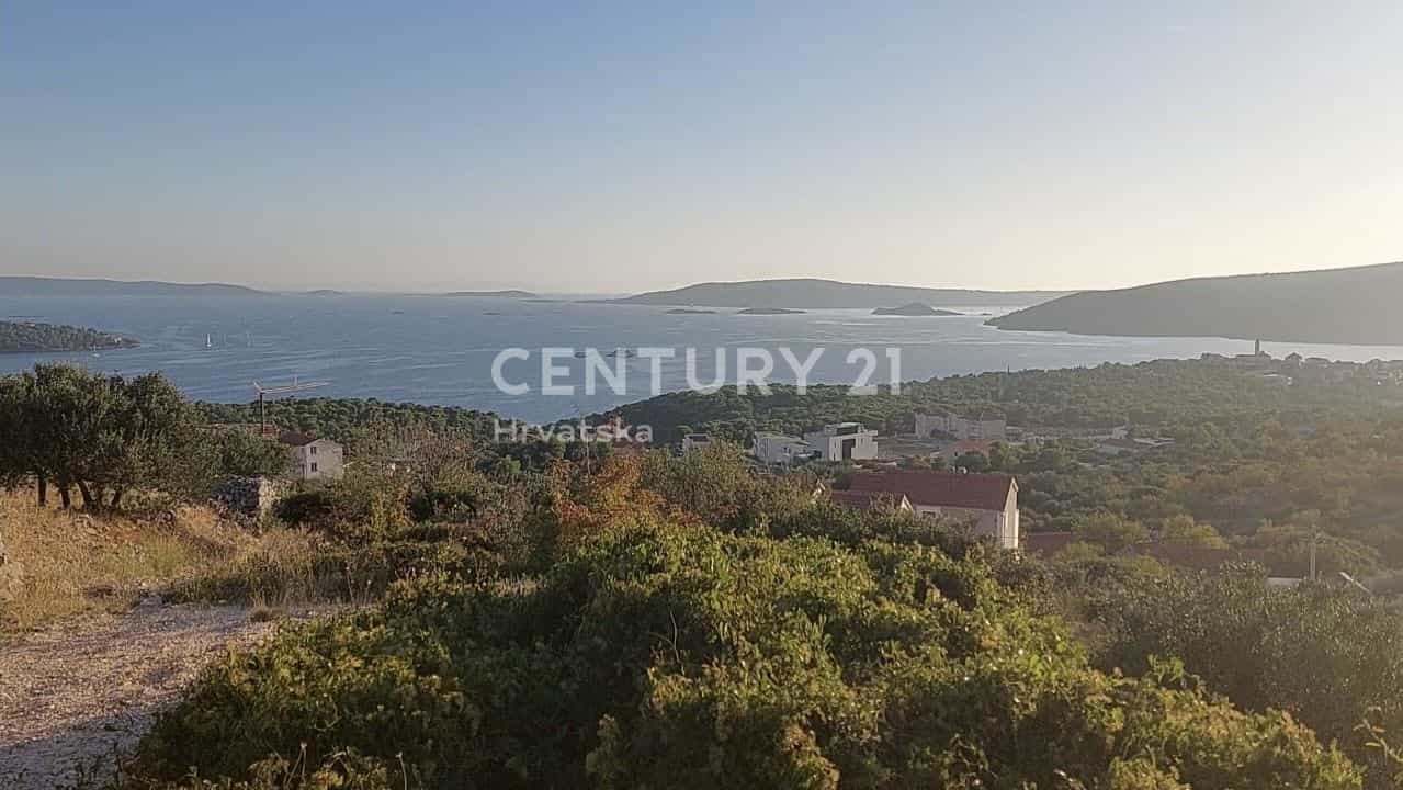 Tanah di Trogir, Splitsko-Dalmatinska Zupanija 12303345