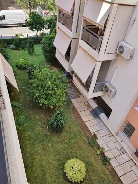 Condominium dans Moschato,  12303359