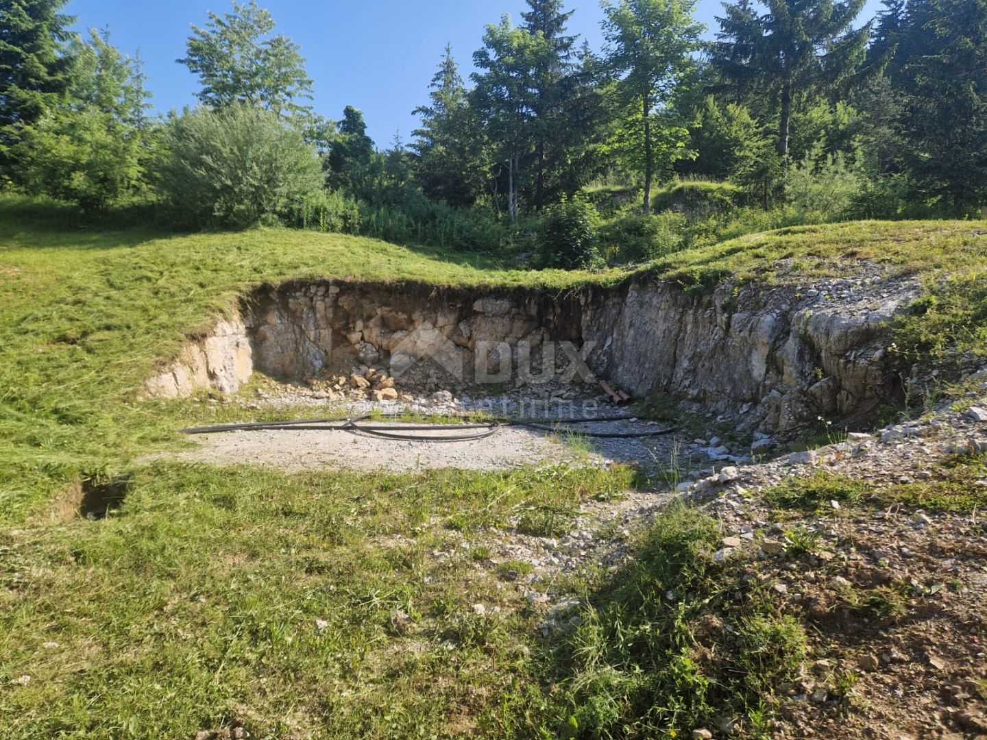 Land in Delnice, Primorje-Gorski Kotar County 12303388