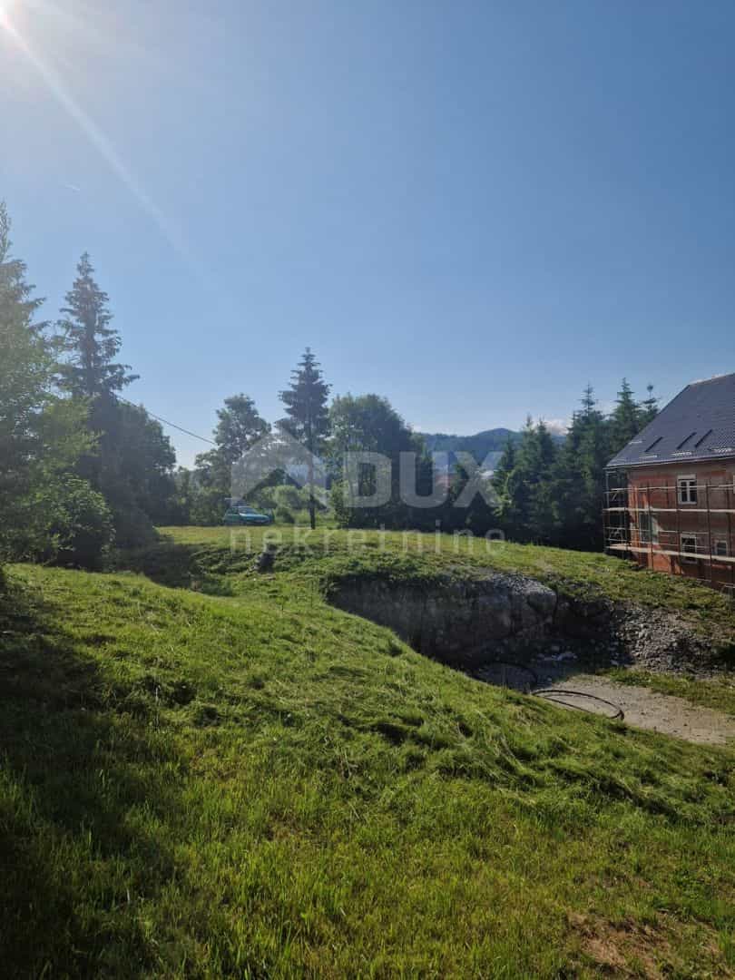 Terre dans Delnice, Primorje-Gorski Kotar County 12303388
