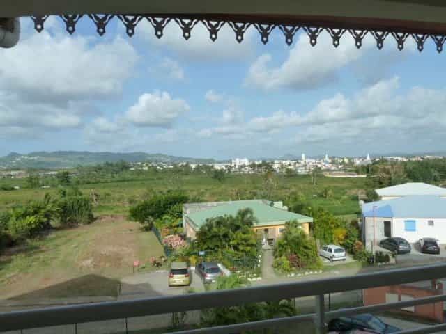 Condominium in Le Lamentin, Martinique 12304426