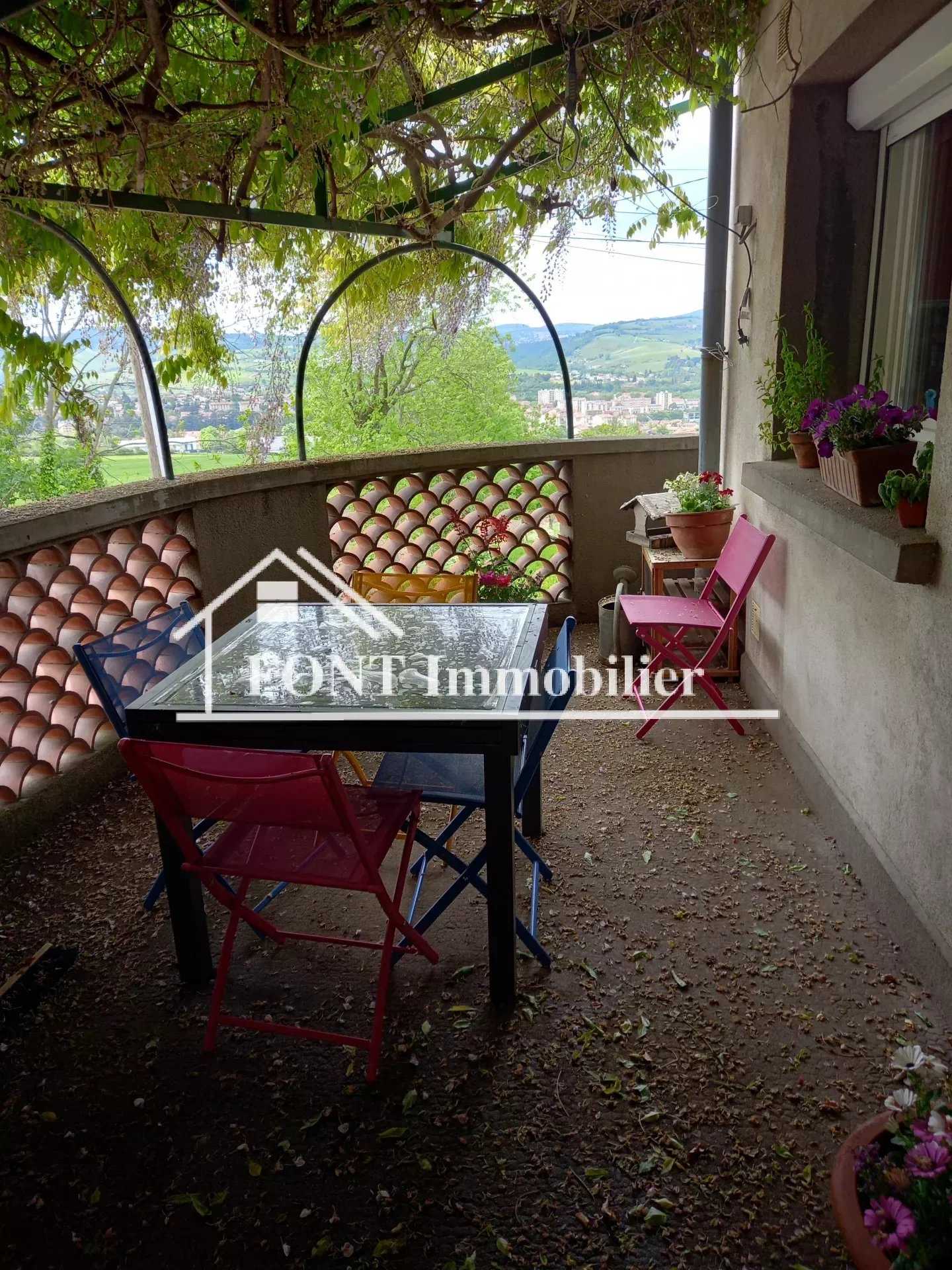 Talo sisään Saint-Chamond, Auvergne-Rhône-Alpes 12304438
