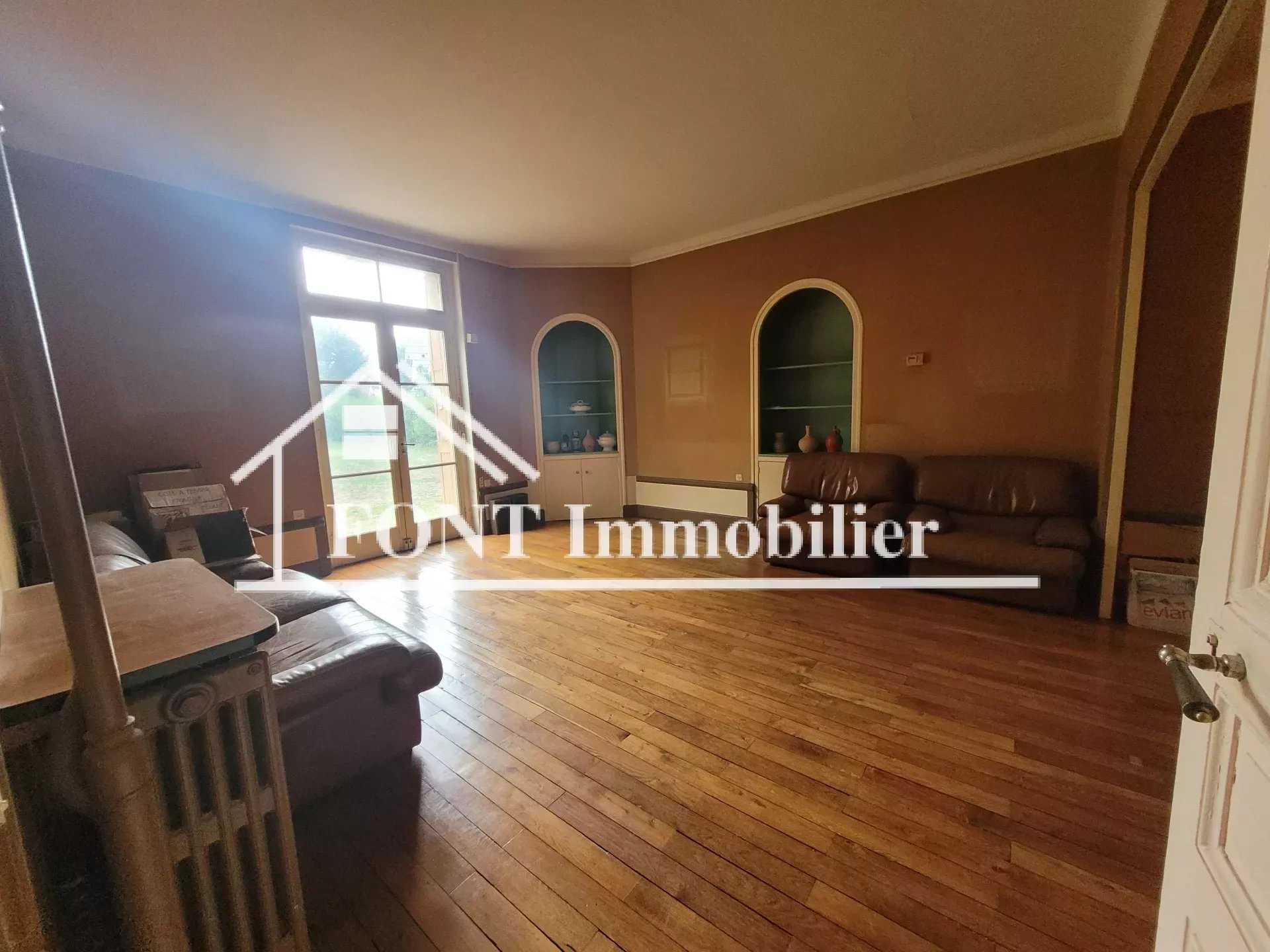 House in L'Horme, Auvergne-Rhone-Alpes 12304439