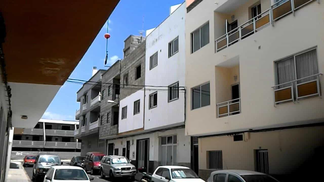 Condominium in Santa Cruz, Canary Islands 12304458