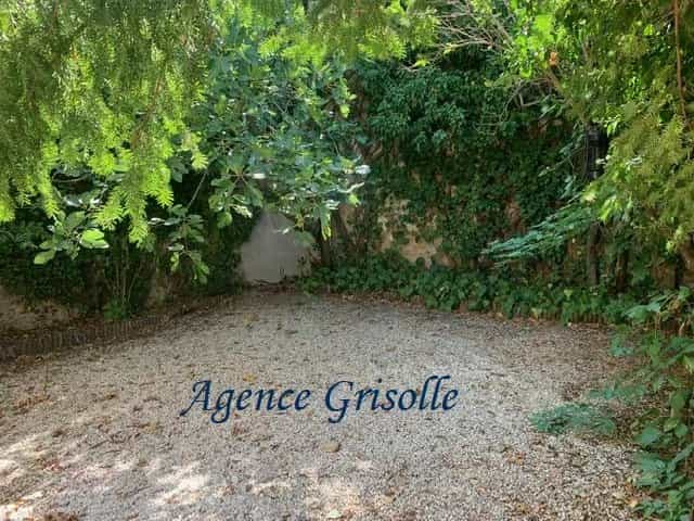 Hus i Besse-sur-Issole, Provence-Alpes-Cote d'Azur 12304479