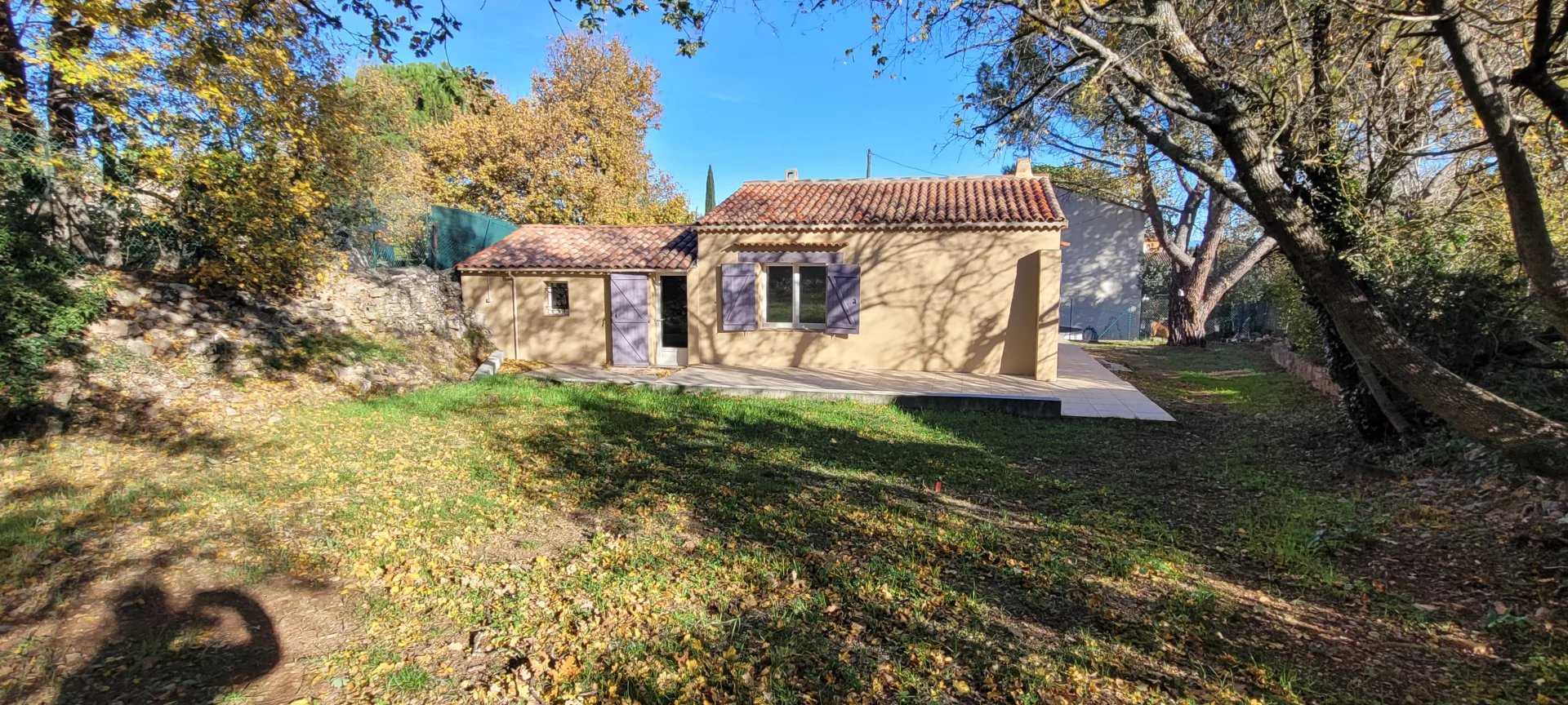 Haus im Saint-Maximin-la-Sainte-Baume, Provence-Alpes-Côte d'Azur 12304483