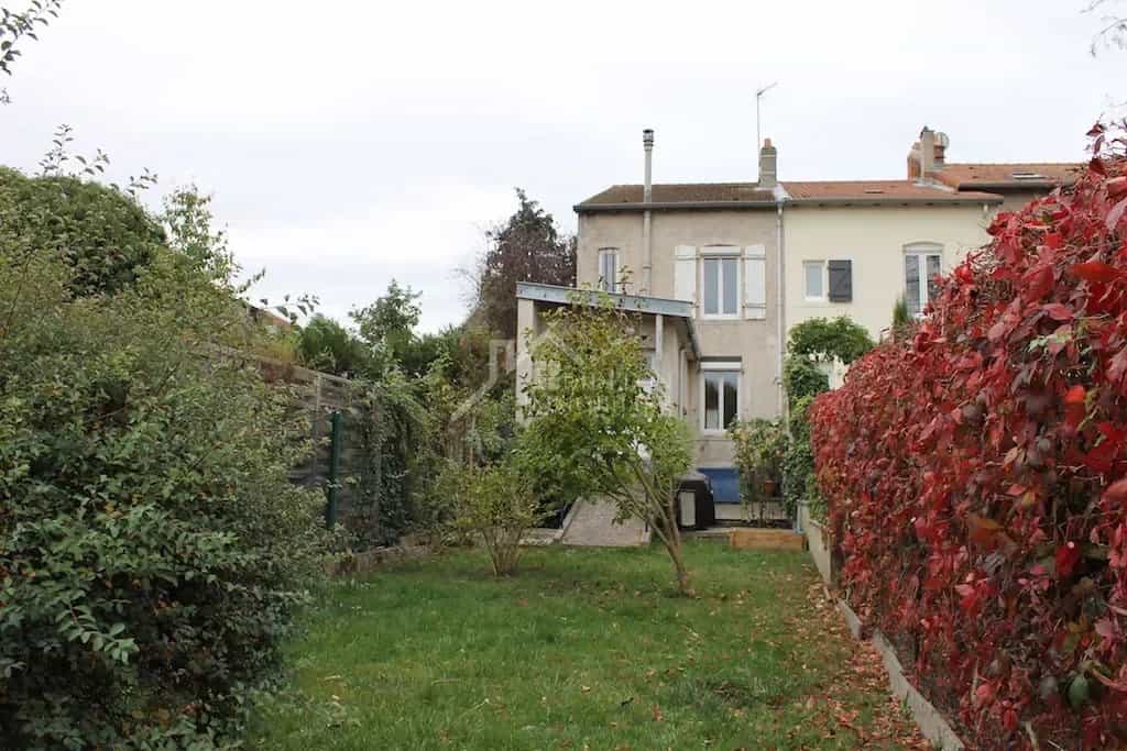 Несколько домов в Домбаль-сюр-Мёрт, Гранд-Эст 12304499