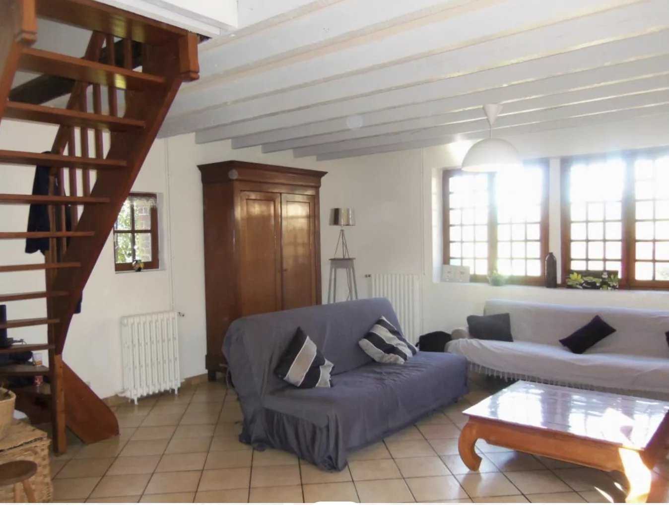 Dom w Etretat, Normandie 12304512
