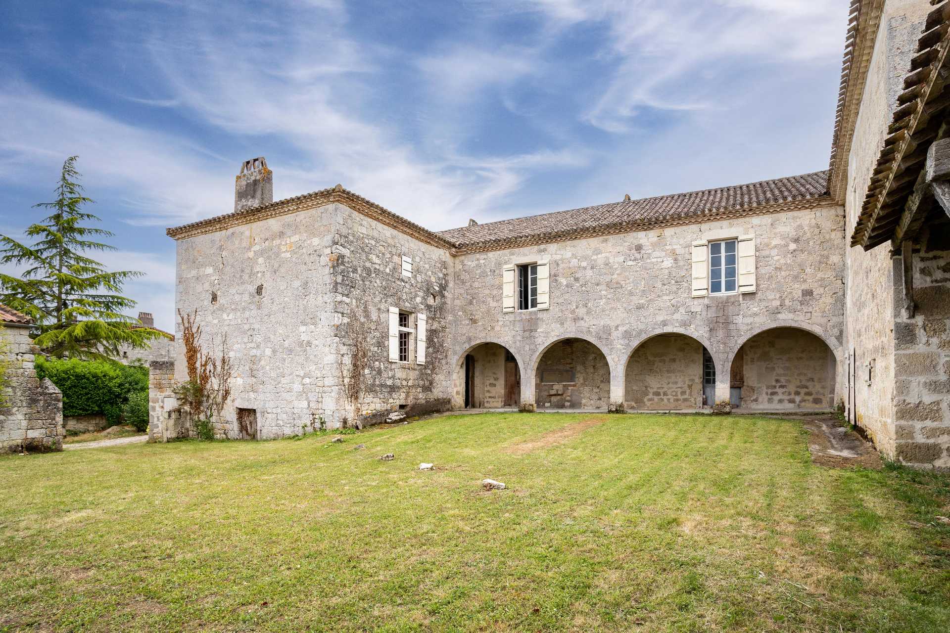 House in Saint-Maurin, Nouvelle-Aquitaine 12305773