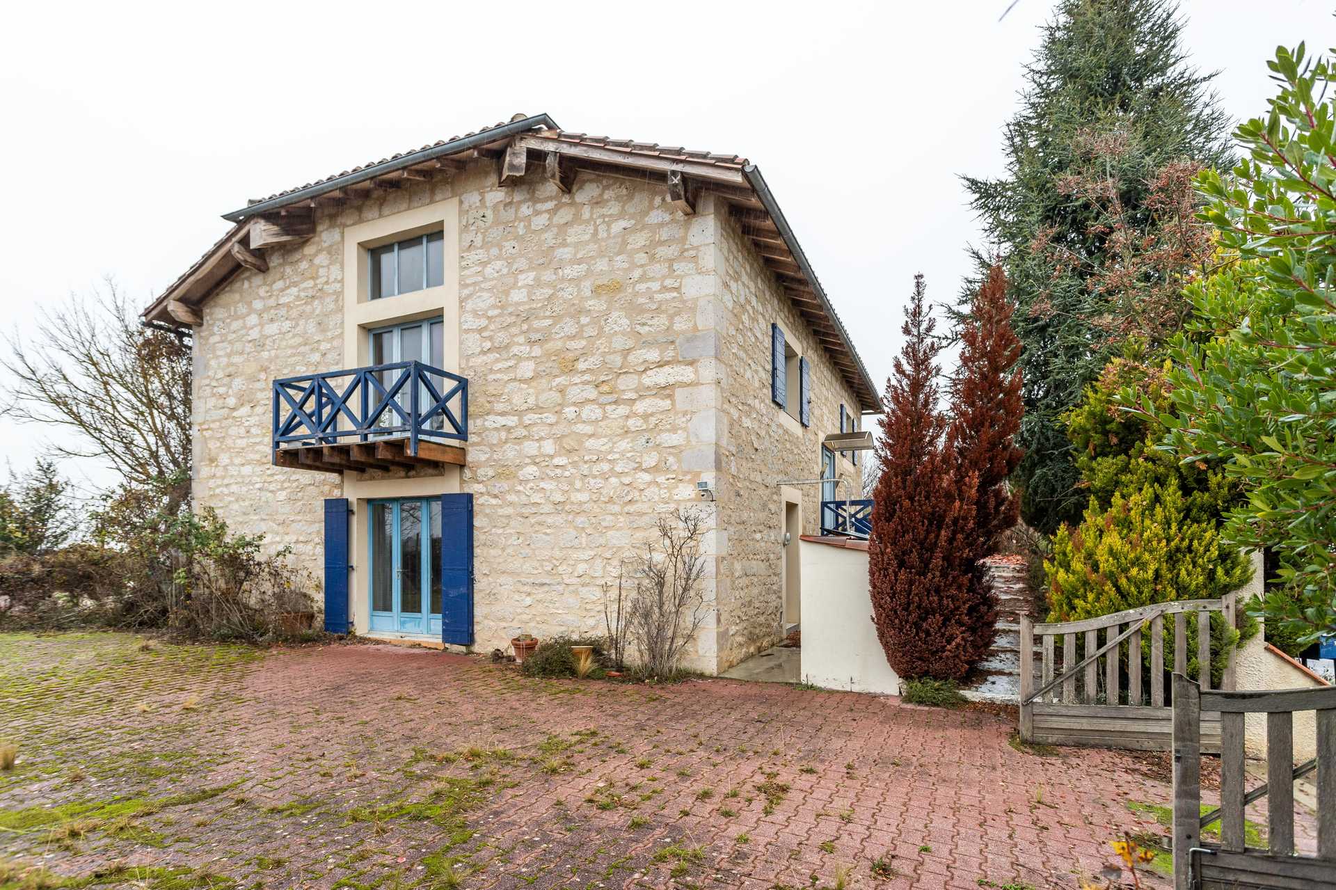 жилой дом в Valence d'Agen, Occitanie 12305791