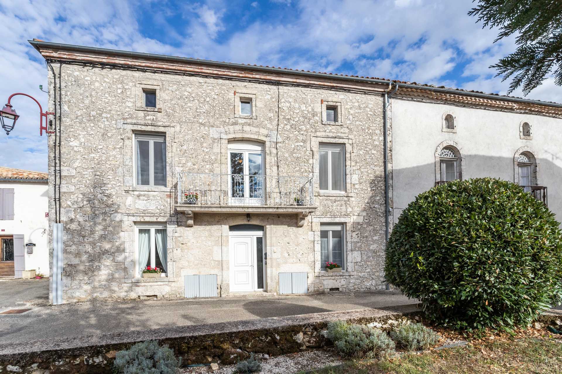 House in Saint-Amans-du-Pech, Occitanie 12305798