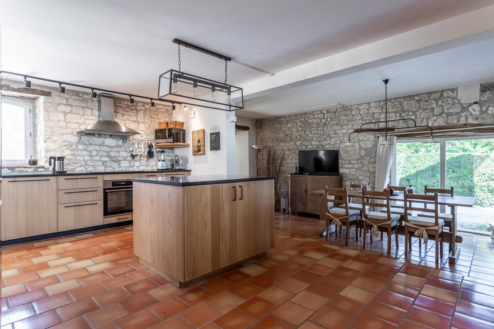 Casa nel Montaigu-de-Quercy, Occitanie 12305802