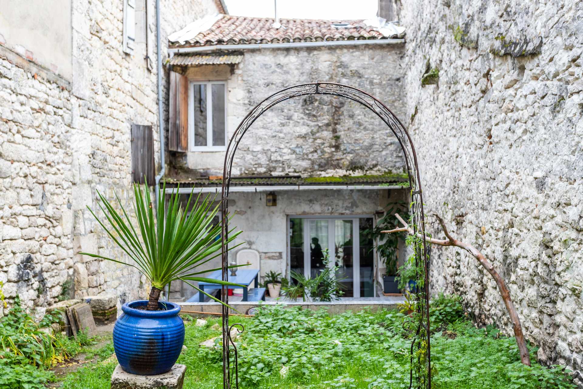 House in Montaigu-de-Quercy, Occitanie 12305818