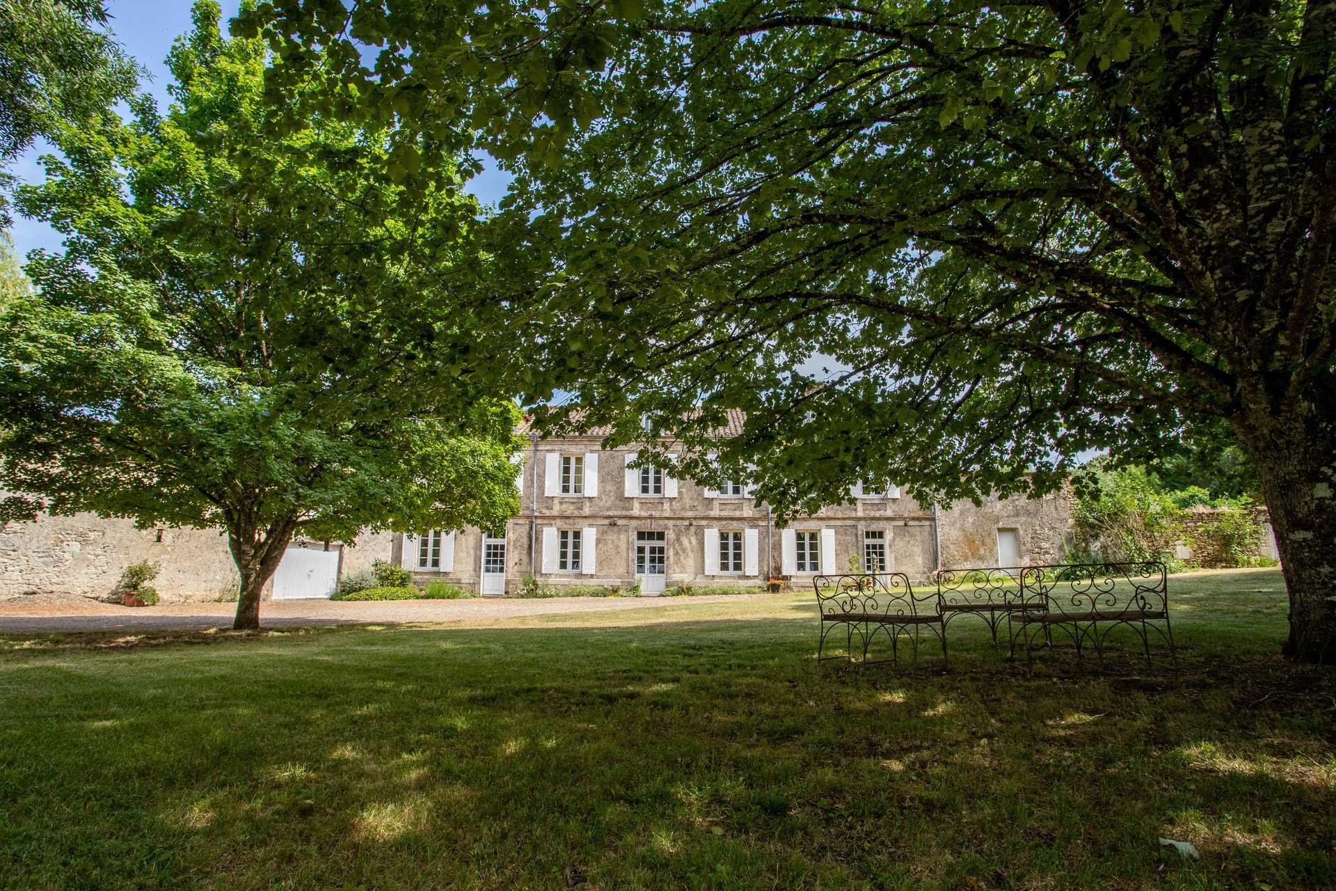 Будинок в Beauville, Nouvelle-Aquitaine 12305824