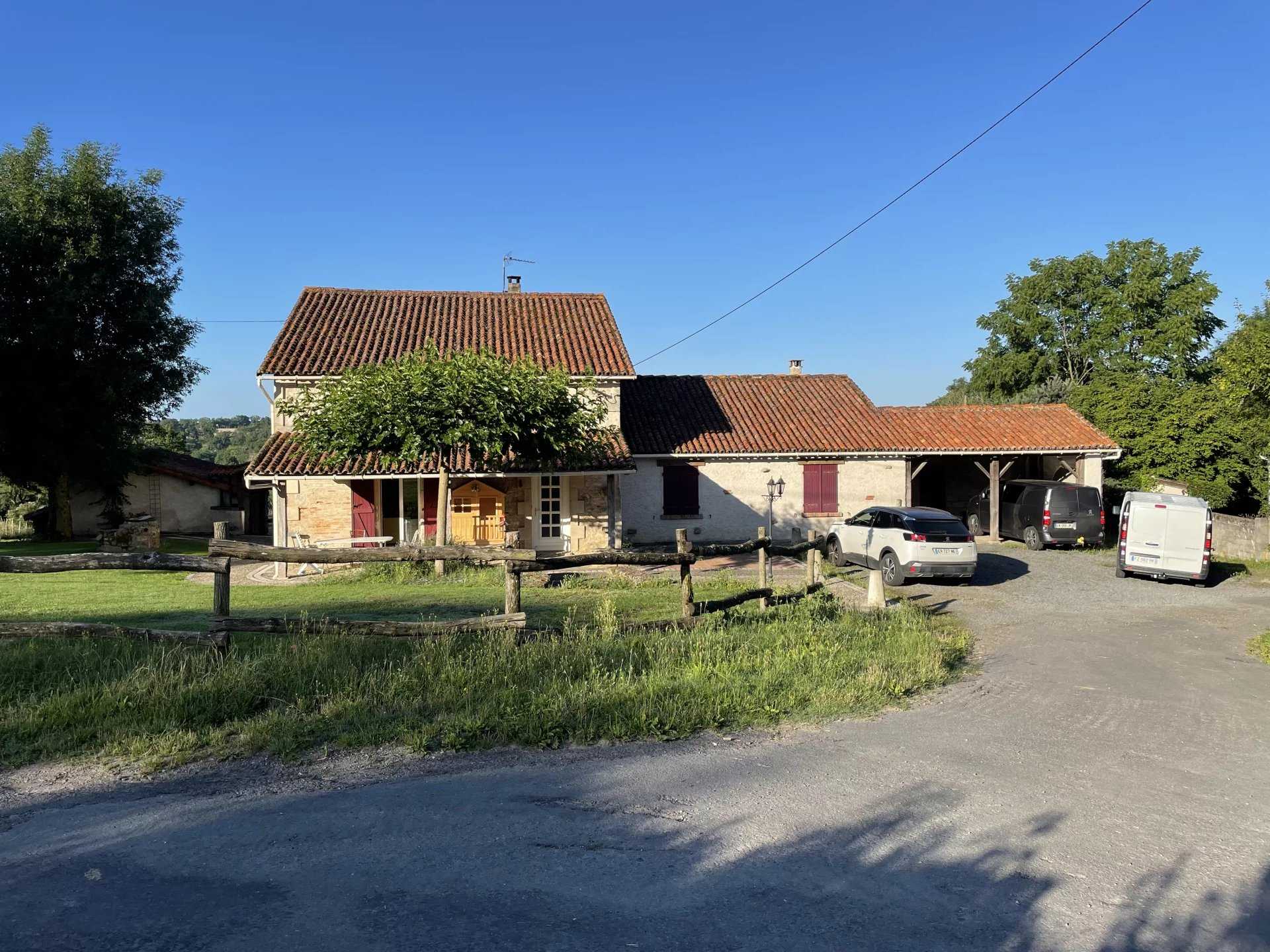 Casa nel Adriers, Nouvelle-Aquitaine 12305873