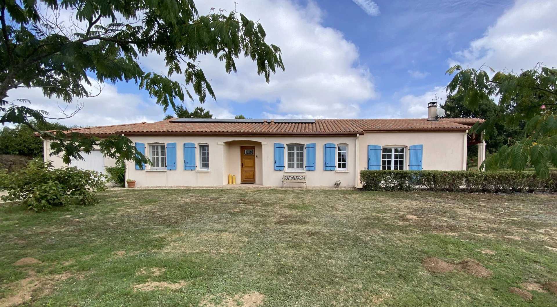 House in Ecuras, Nouvelle-Aquitaine 12305876