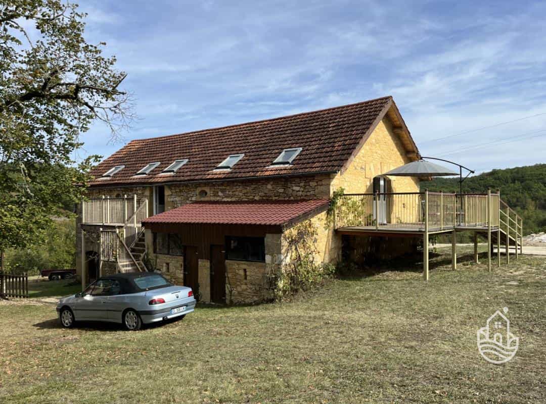 Rumah di Auba, Nouvelle-Aquitaine 12305912