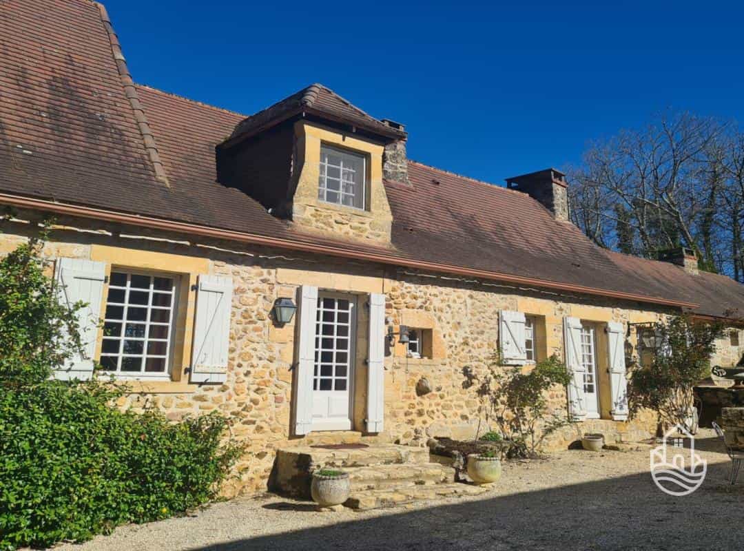 بيت في Les Eyzies, Nouvelle-Aquitaine 12305915