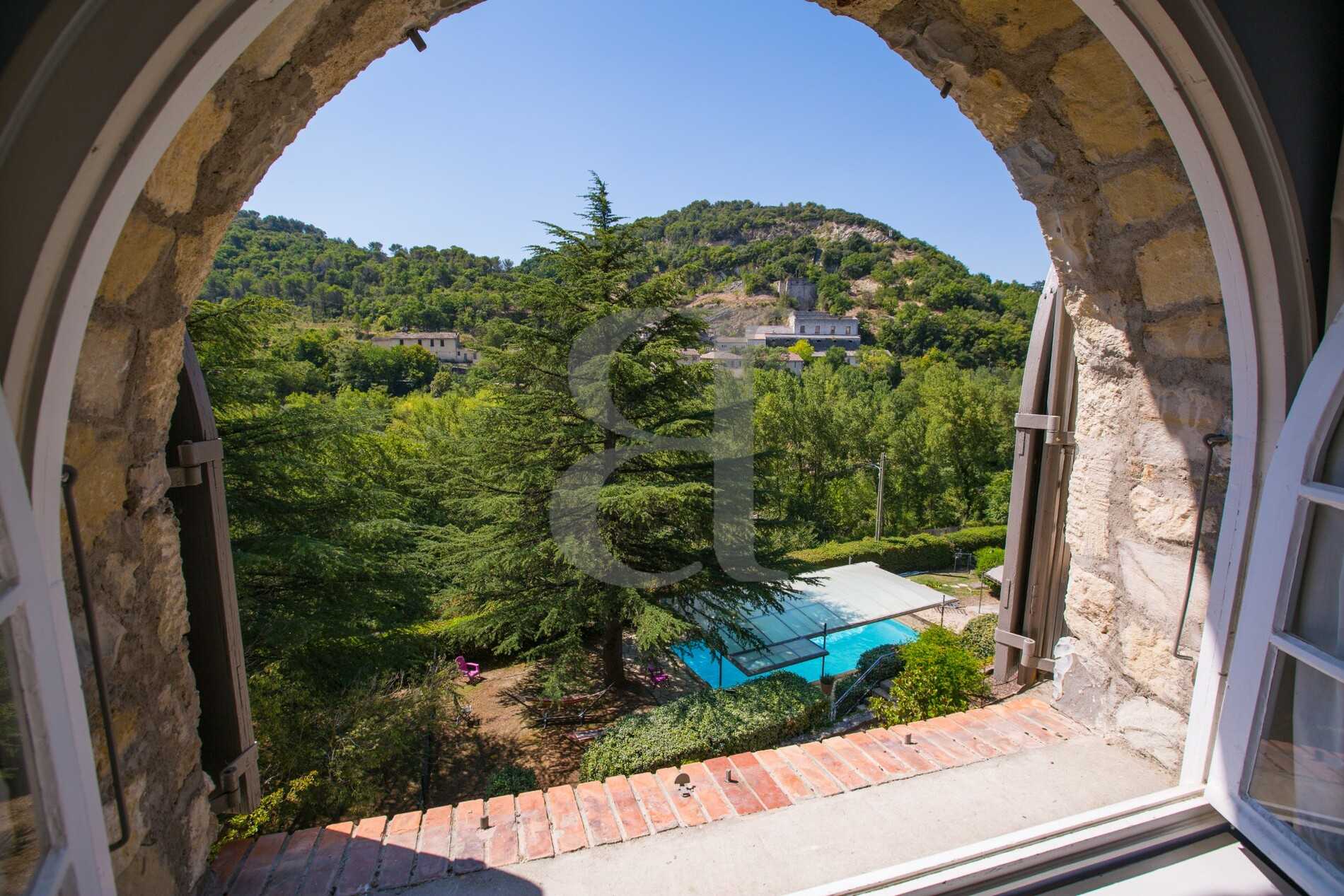 Casa nel Vaison-la-Romaine, Provence-Alpes-Côte d'Azur 12306074