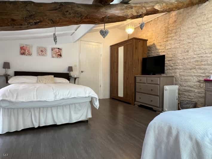 Huis in Villefagnan, Nouvelle-Aquitaine 12306140