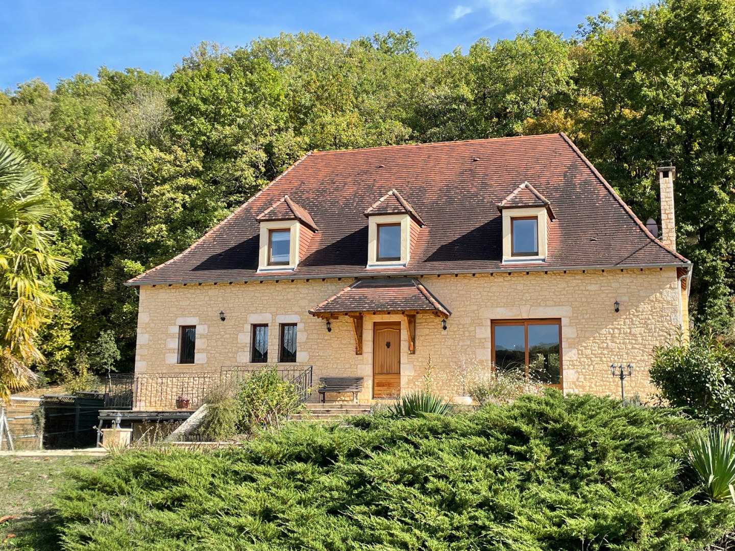 House in Montignac, Nouvelle-Aquitaine 12306168