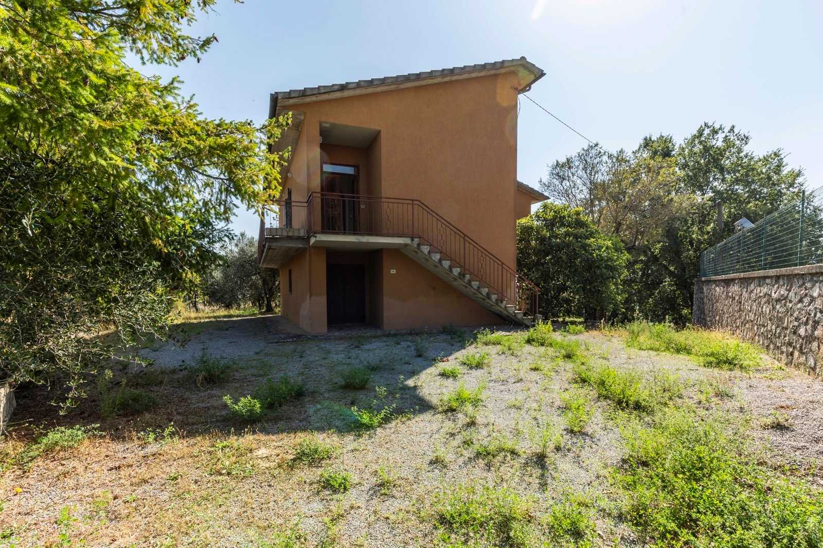 House in Centocelle, Lazio 12307594