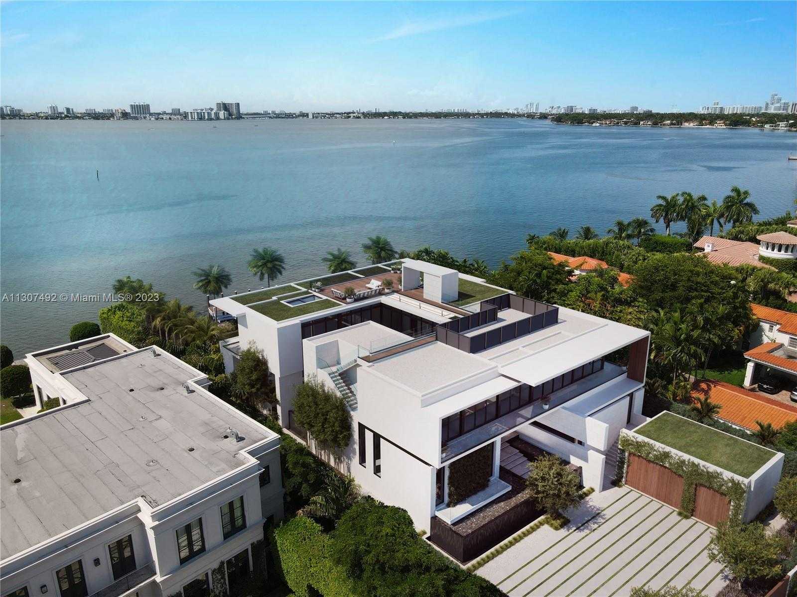 жилой дом в Miami Beach, Florida 12307859