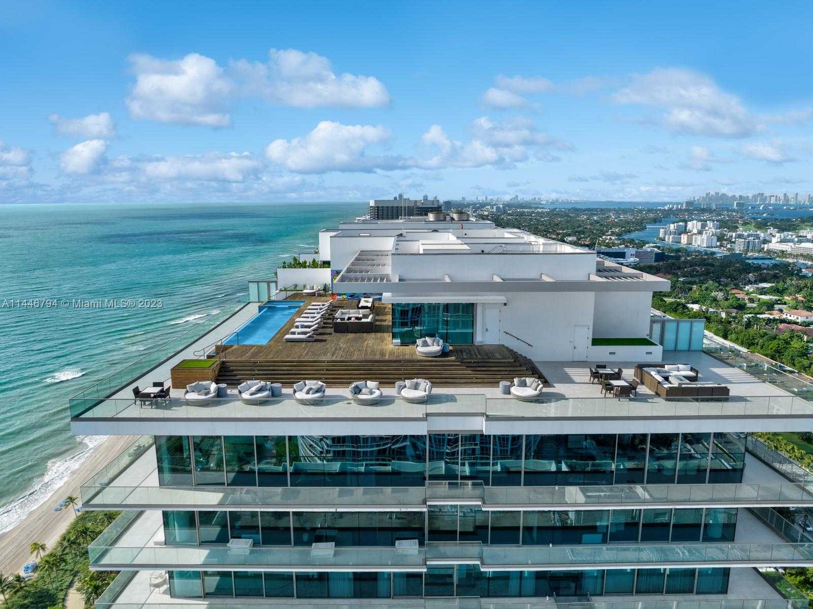 House in Bal Harbour, Florida 12307861