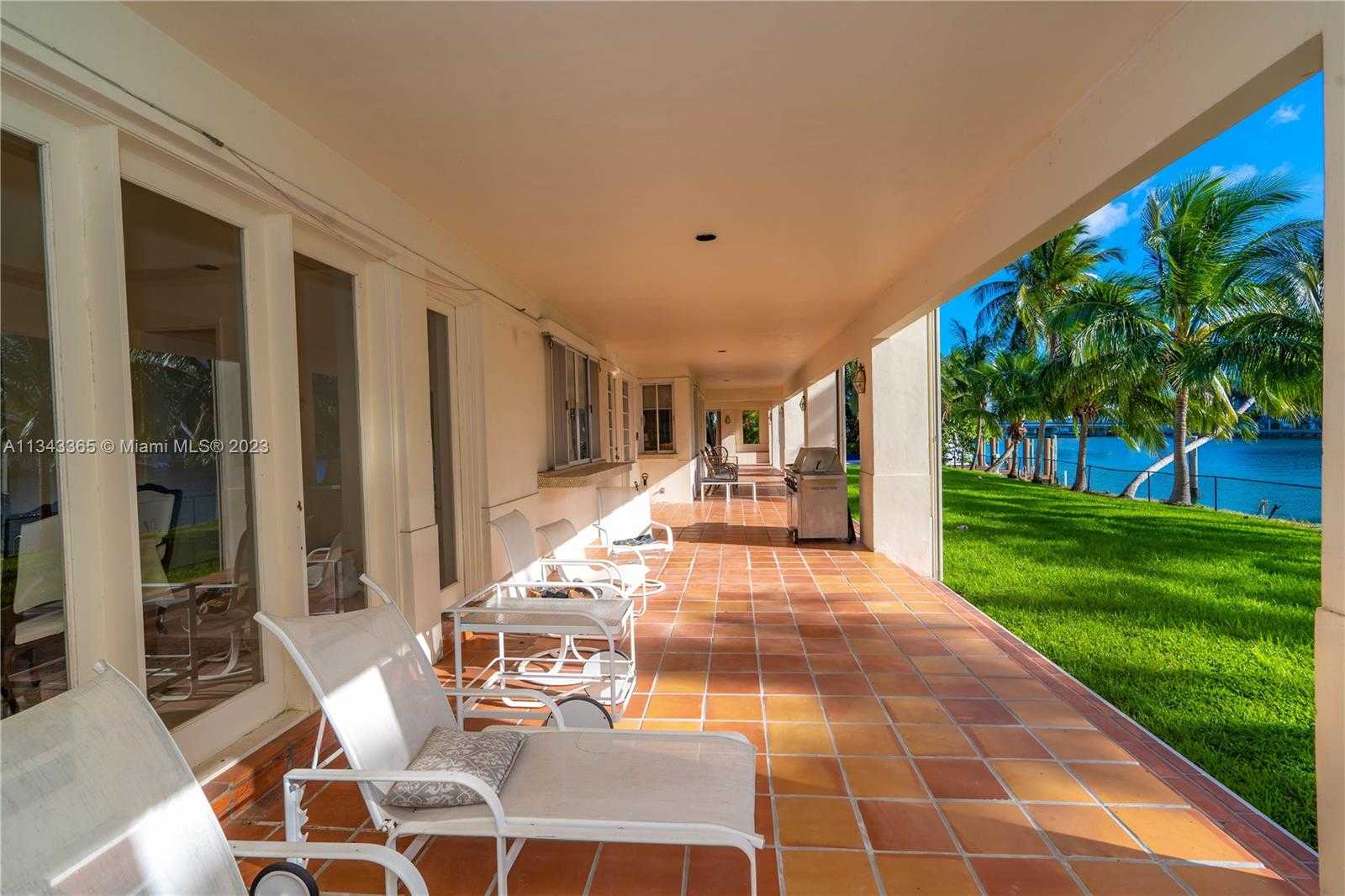 House in Bal Harbour, Florida 12307862