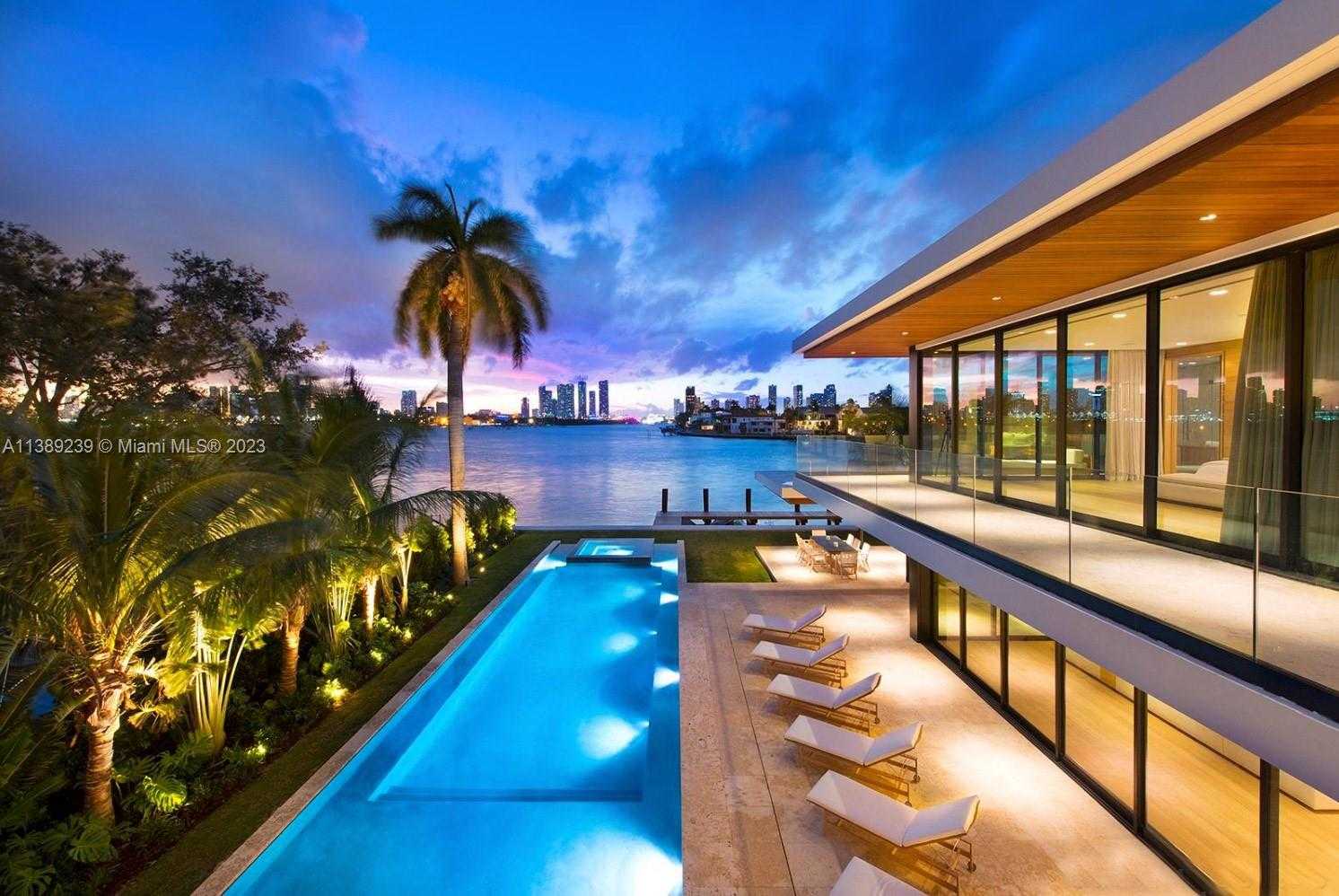 房子 在 Miami Beach, Florida 12307864