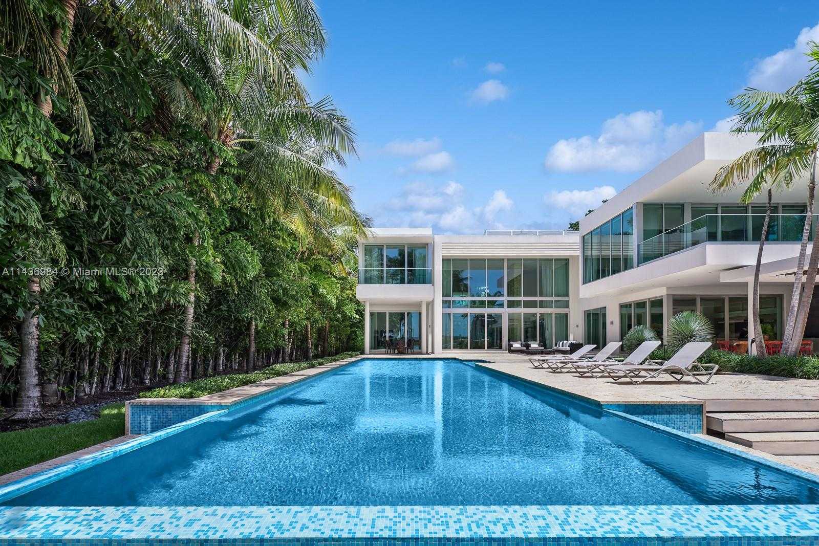 жилой дом в Miami Beach, Florida 12307869