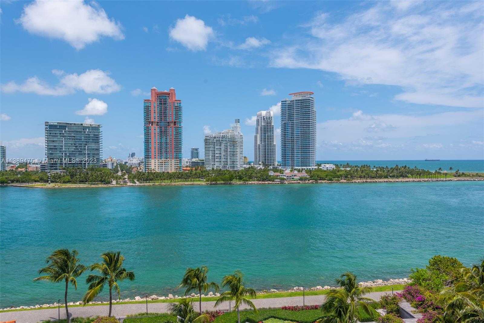 Condominium in Miami Beach, Florida 12307876