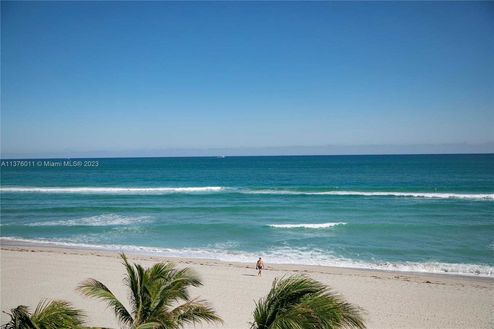 Condominium in Sunny Isles Beach, Florida 12307882