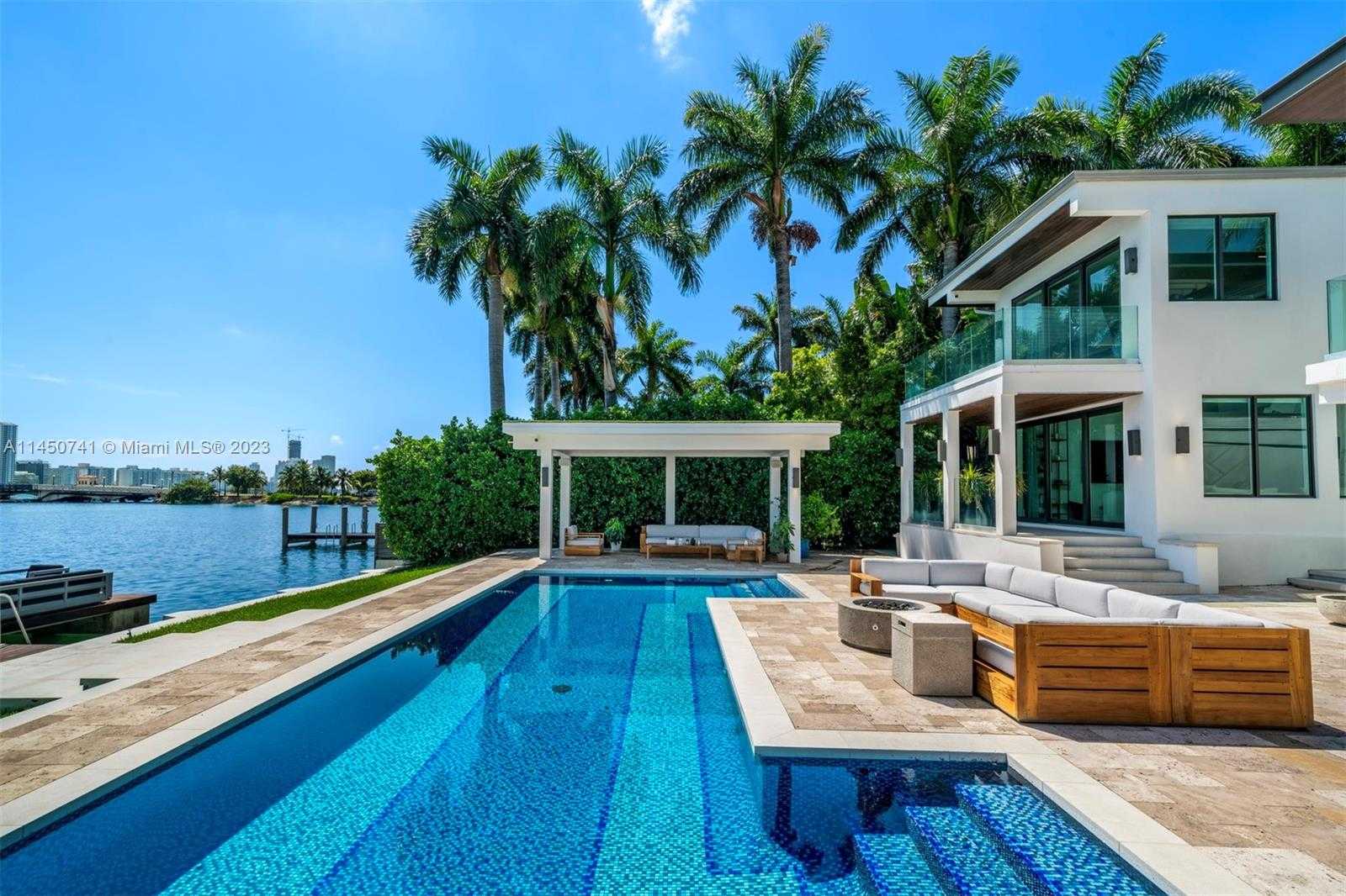 Rumah di Miami Beach, Florida 12307883