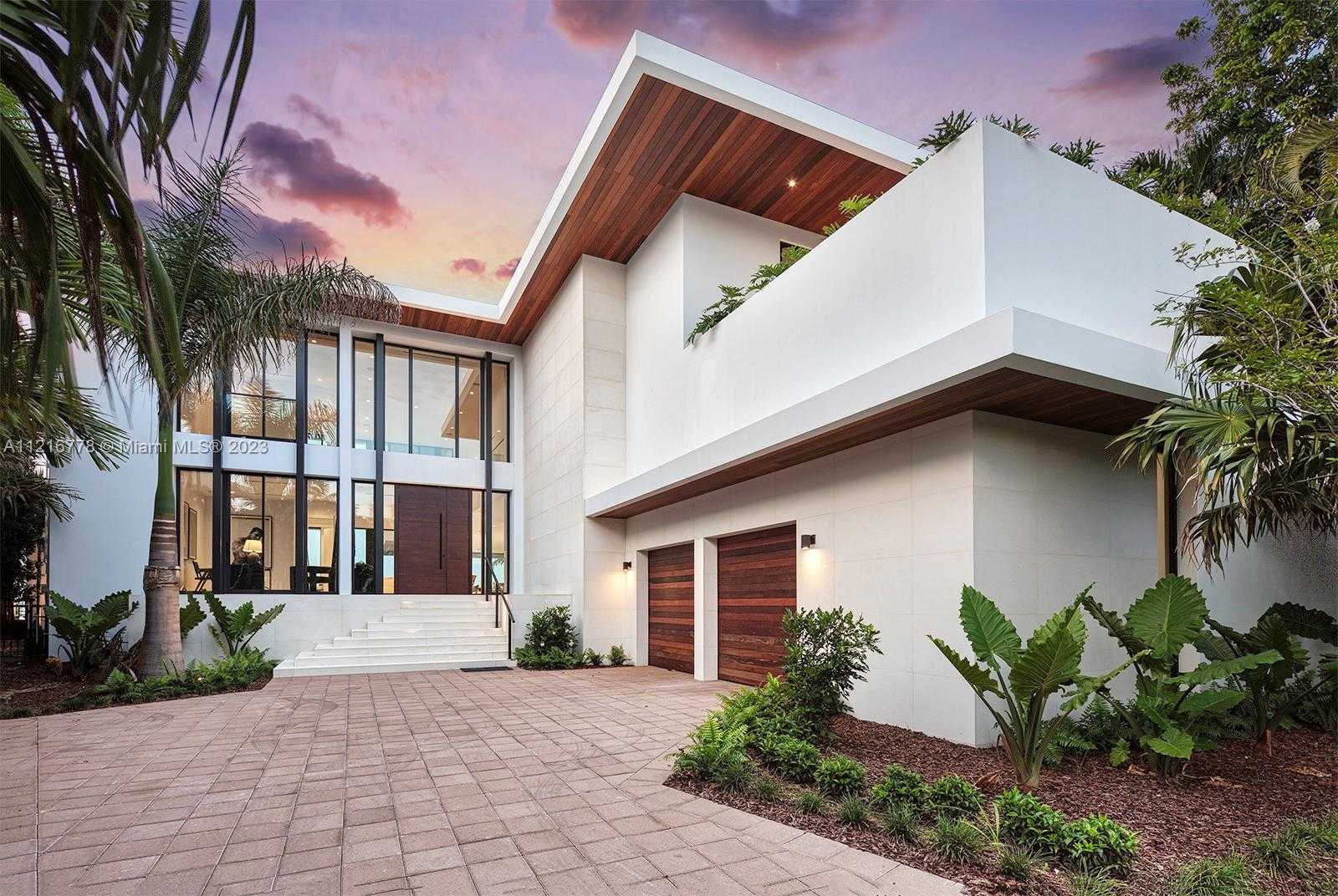 House in Miami Beach, Florida 12307892