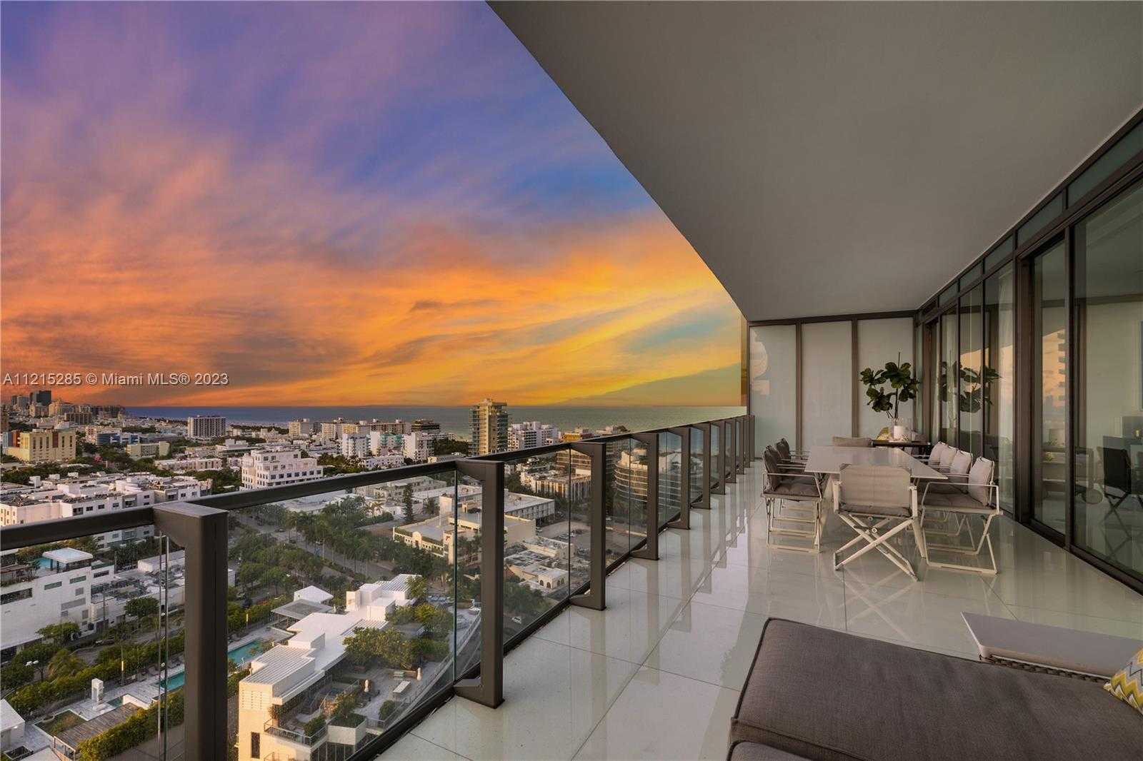Condominium in Miami Beach, Florida 12307902