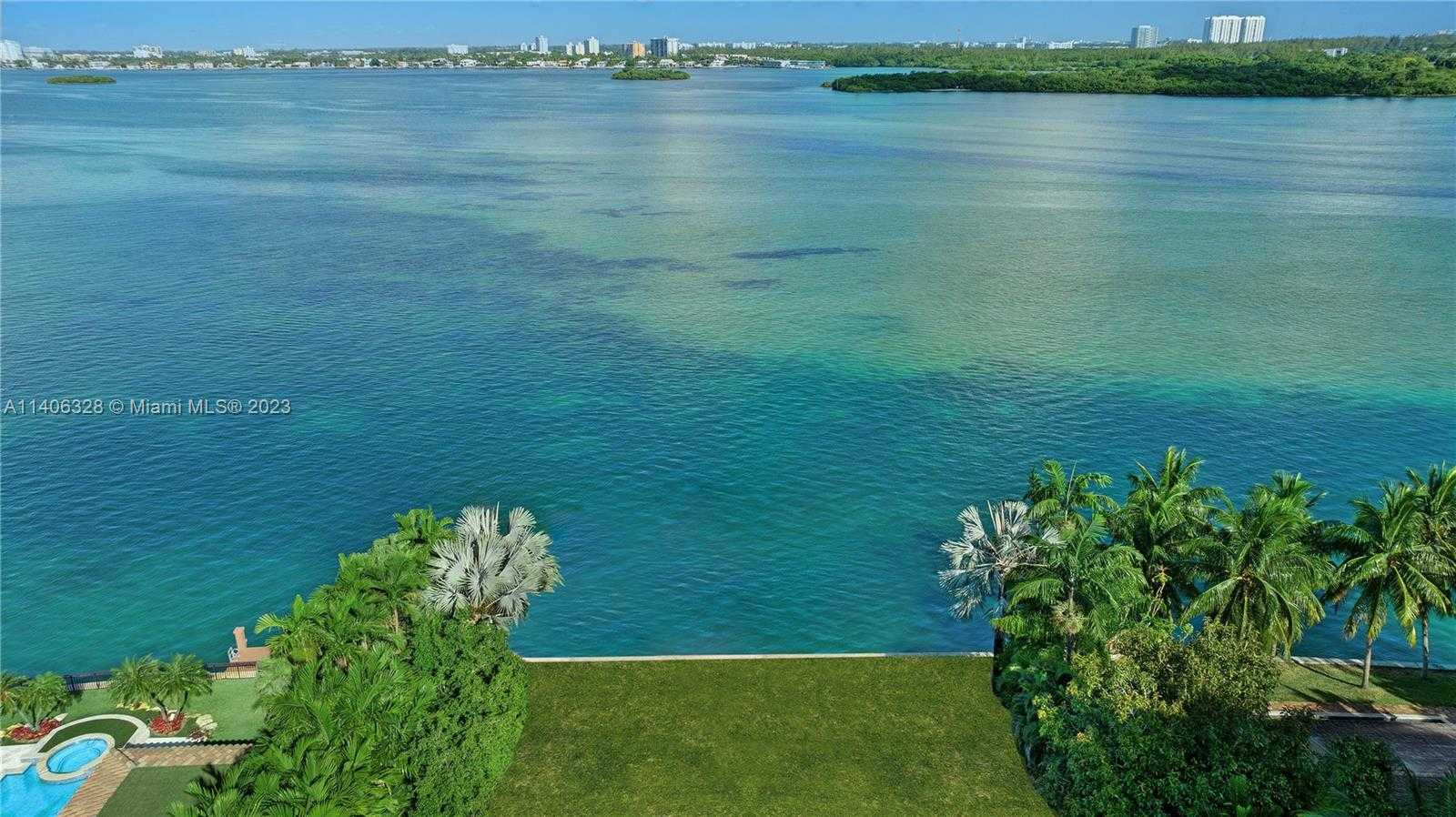 House in Bal Harbour, Florida 12307908