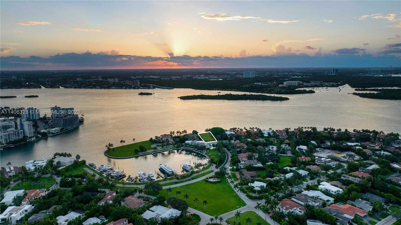 Hus i Bal Harbour, Florida 12307908