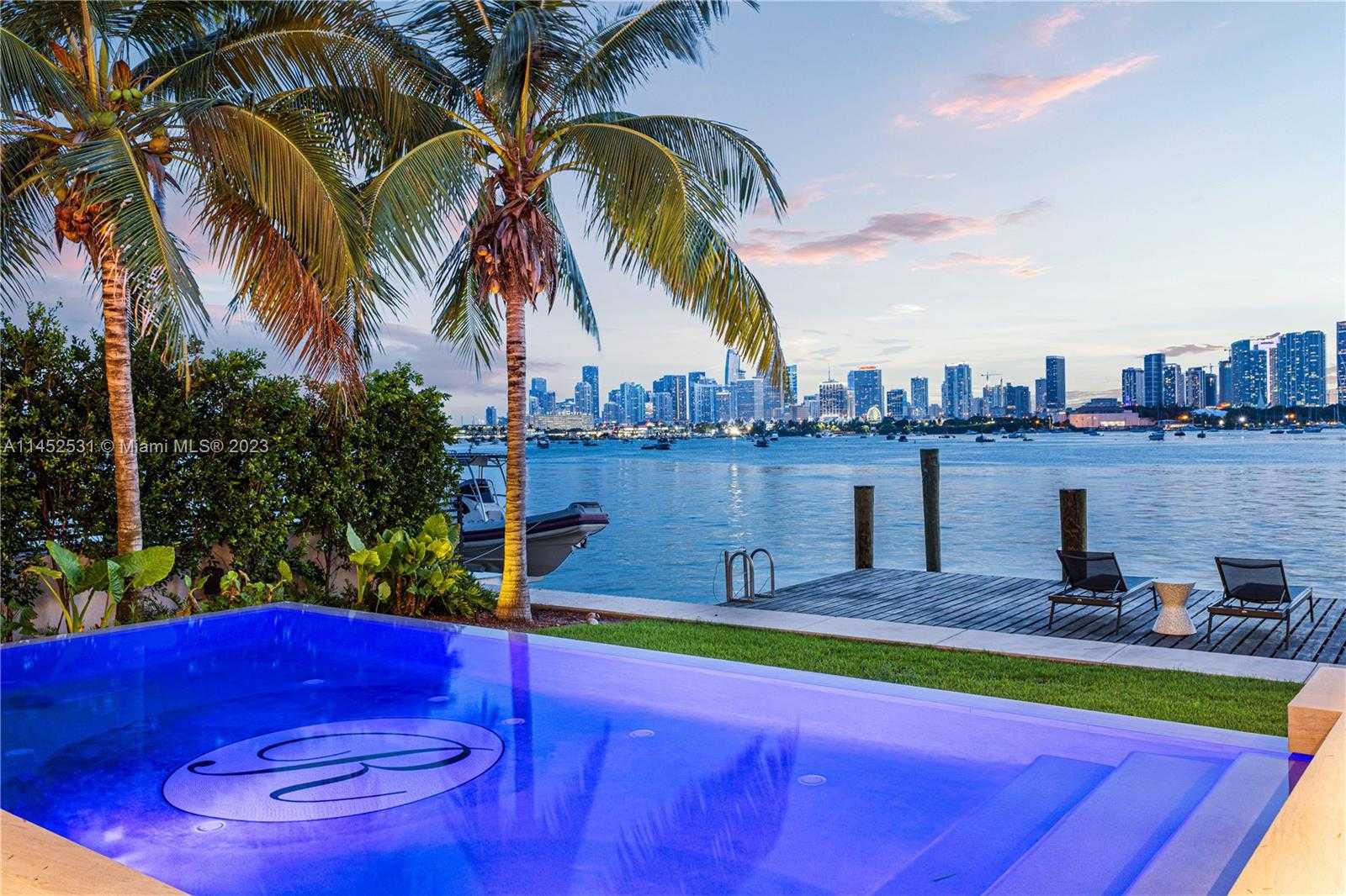 Huis in Miami-strand, Florida 12307914
