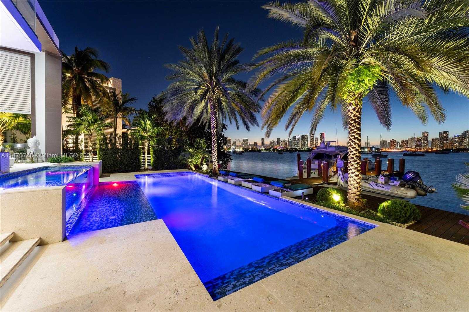 Rumah di pantai Miami, Florida 12307931