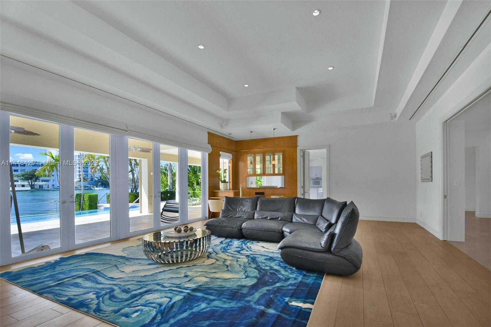 House in Bal Harbour, Florida 12307934