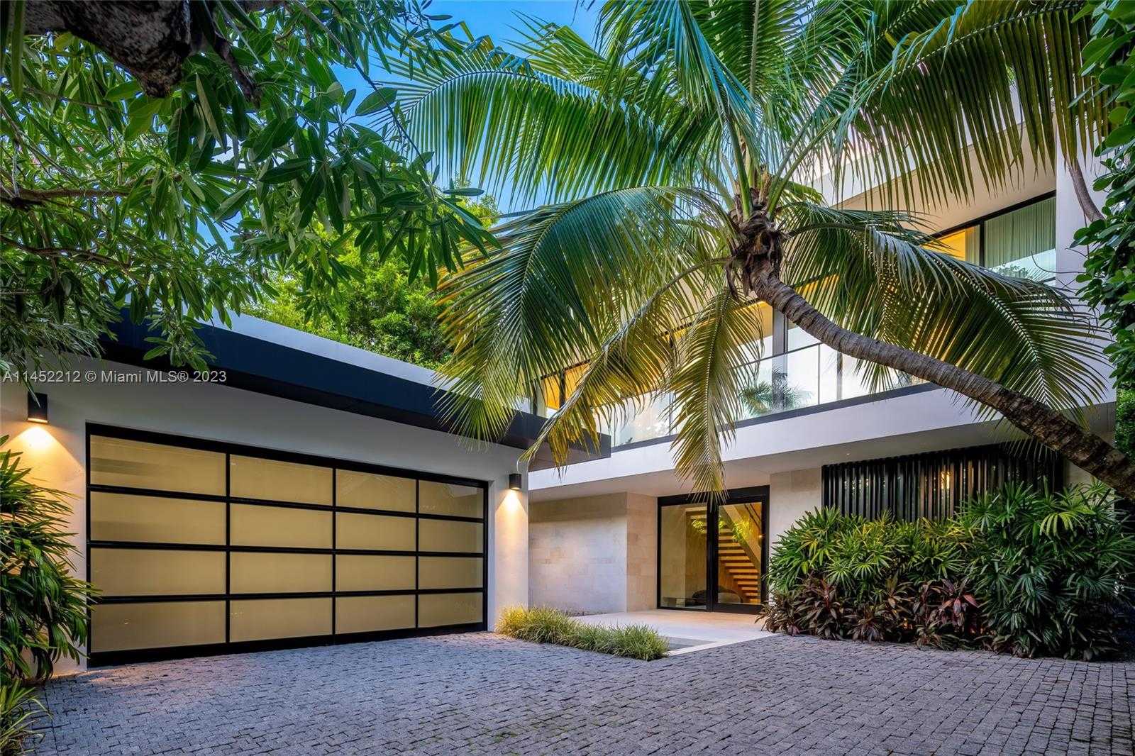 жилой дом в пляж Майами, Флорида 12307964